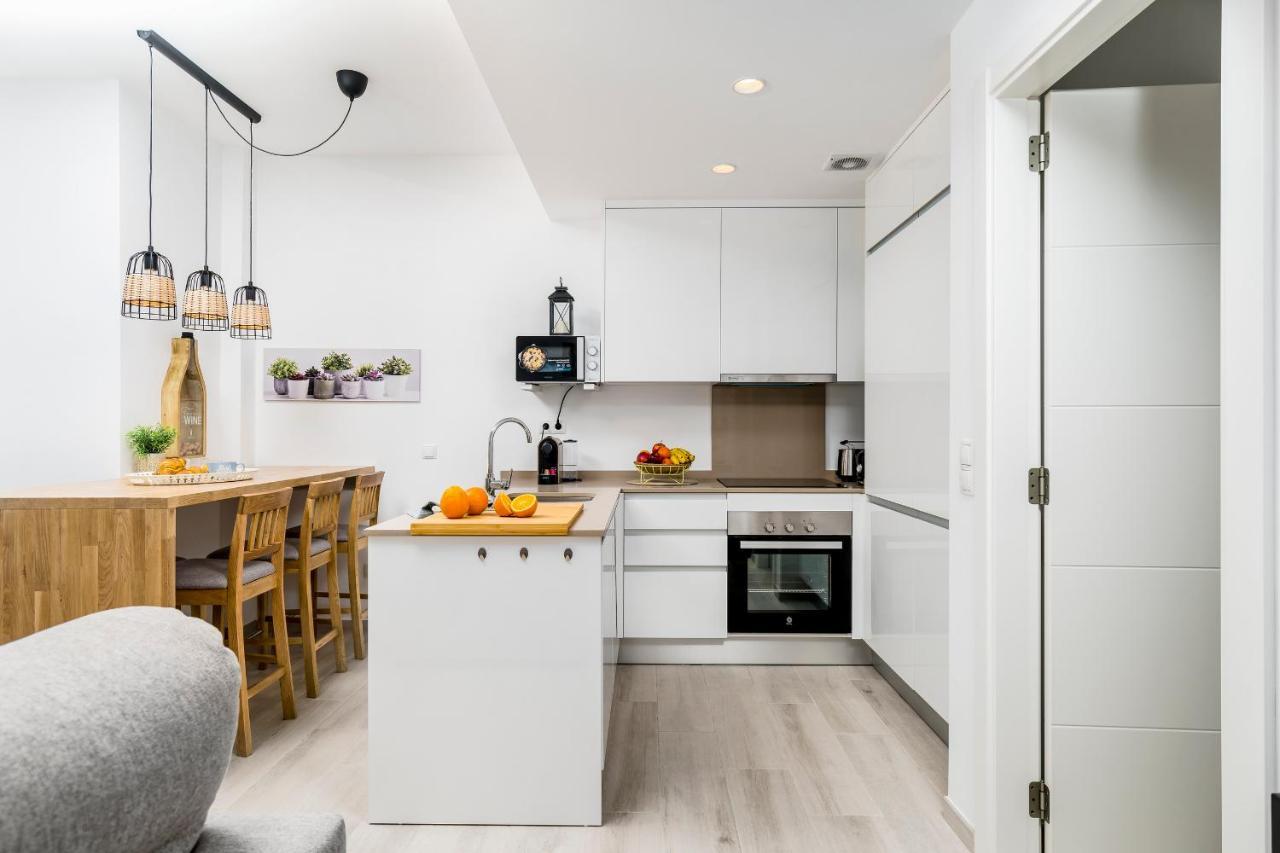 Apartamento Deluxe Con Piscina, Terraza & Parking Málaga Kültér fotó