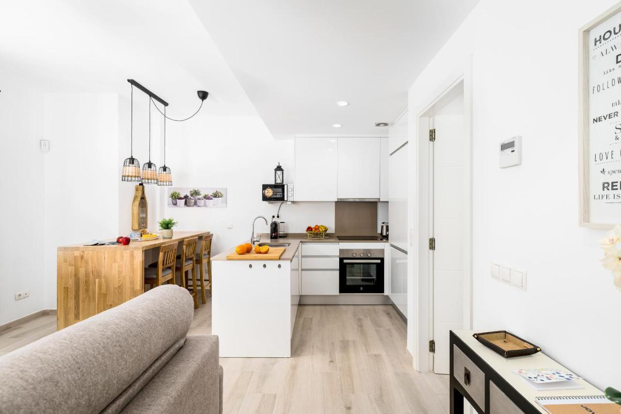 Apartamento Deluxe Con Piscina, Terraza & Parking Málaga Kültér fotó