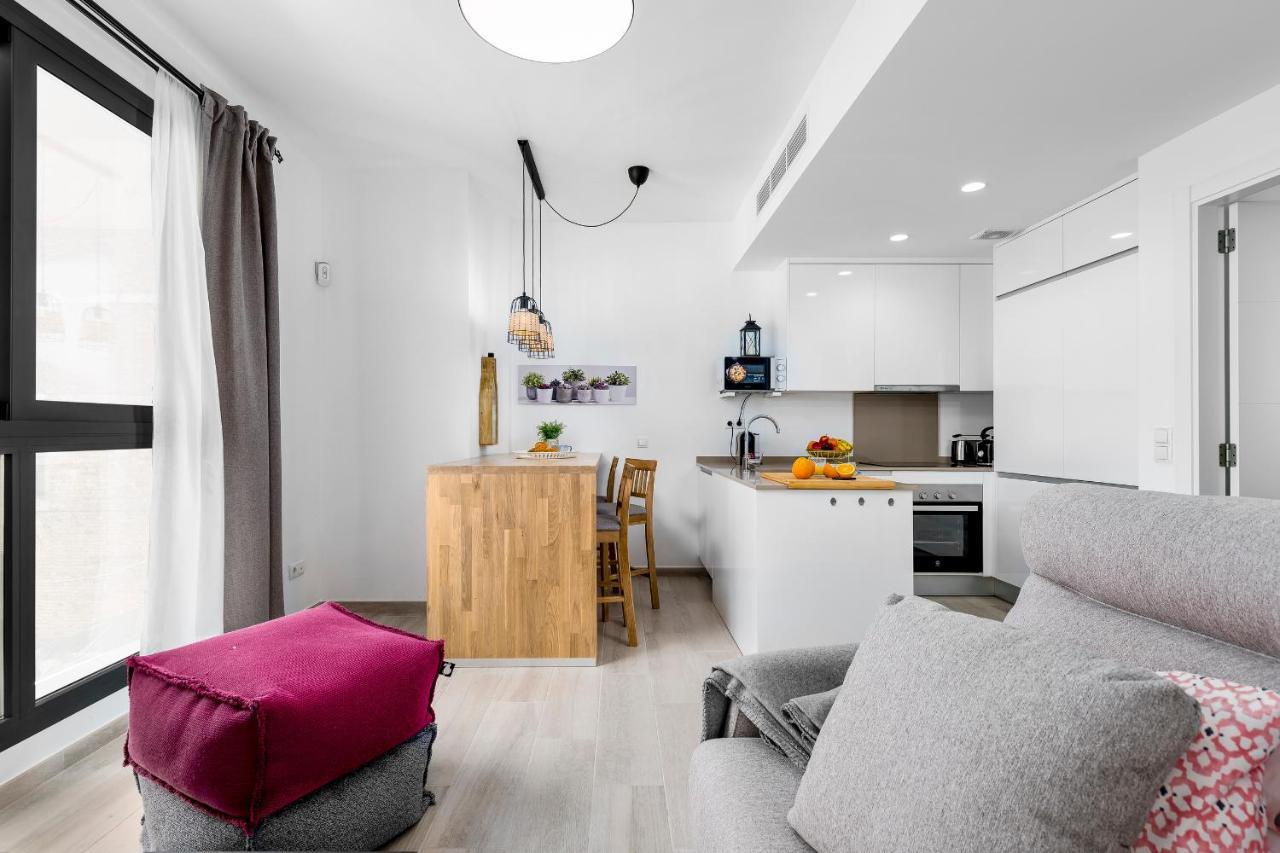 Apartamento Deluxe Con Piscina, Terraza & Parking Málaga Kültér fotó
