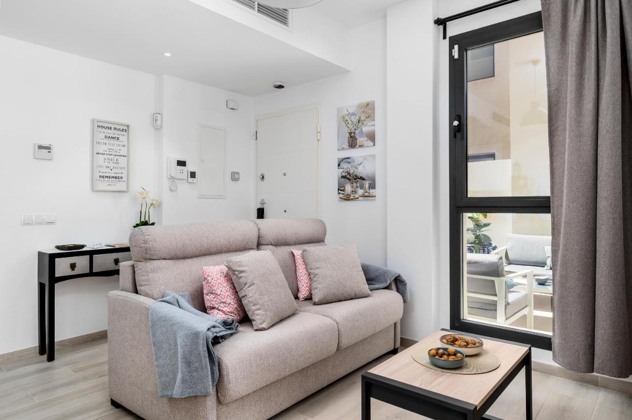 Apartamento Deluxe Con Piscina, Terraza & Parking Málaga Kültér fotó